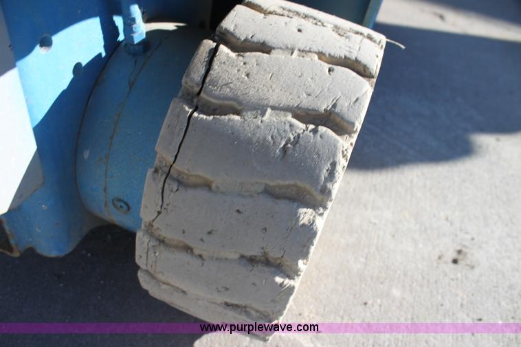 image for item F3436 Genie GS1930 scissor lift