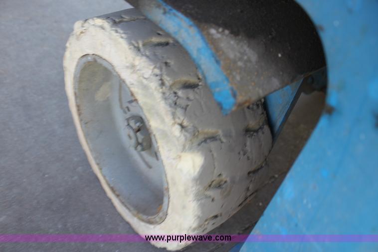 image for item F3436 Genie GS1930 scissor lift