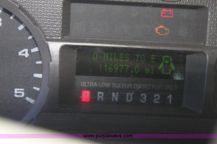 image for item F3452 2008 Ford F250 Super Duty XLT utility truck