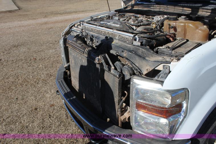 image for item F3452 2008 Ford F250 Super Duty XLT utility truck