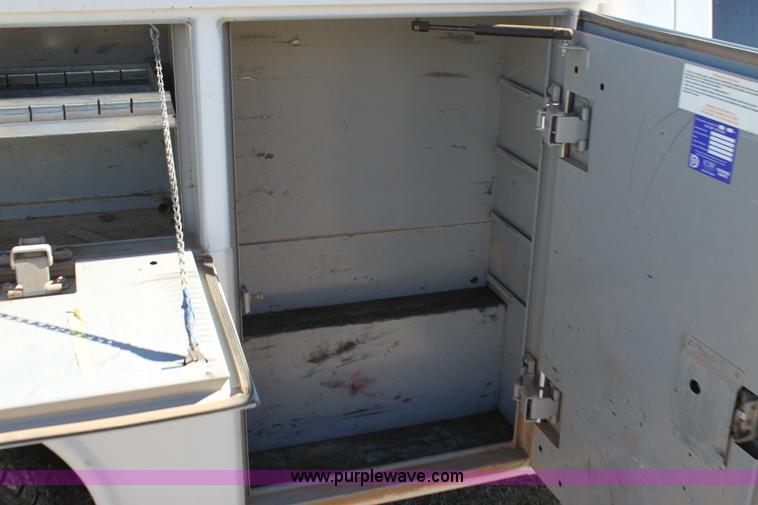 image for item F3452 2008 Ford F250 Super Duty XLT utility truck