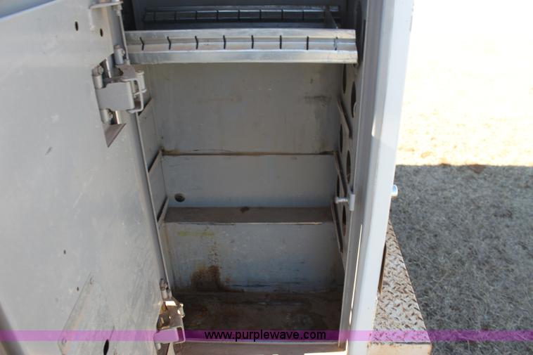 image for item F3452 2008 Ford F250 Super Duty XLT utility truck