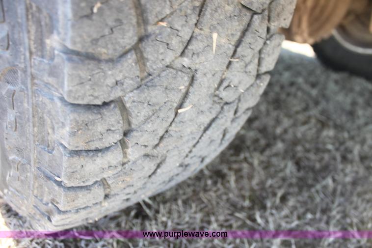 image for item F3452 2008 Ford F250 Super Duty XLT utility truck