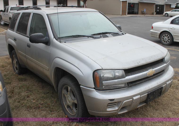 image for item F3453 2007 Chevrolet Trailblazer LS SUV
