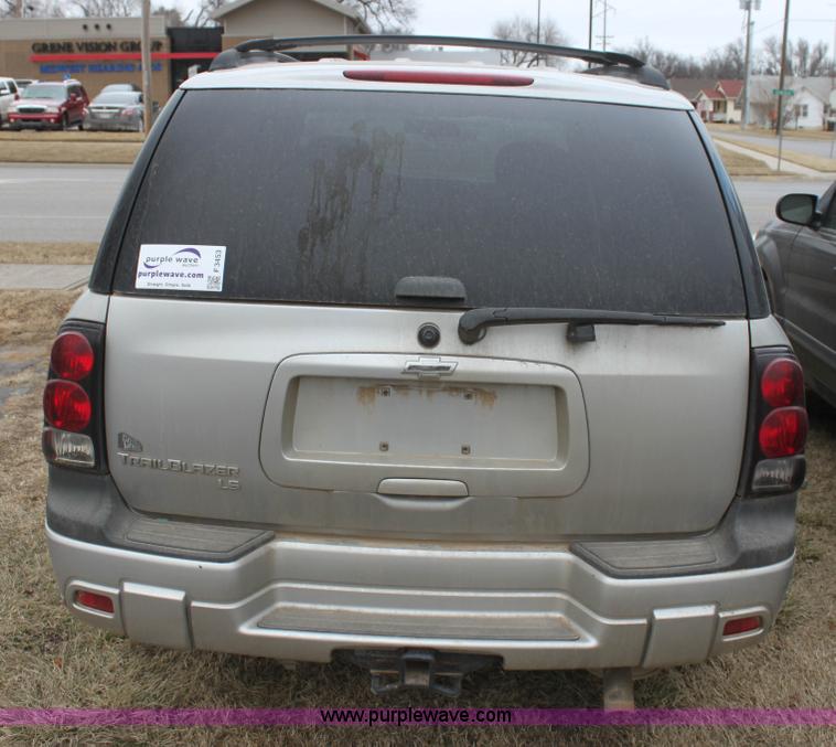 image for item F3453 2007 Chevrolet Trailblazer LS SUV