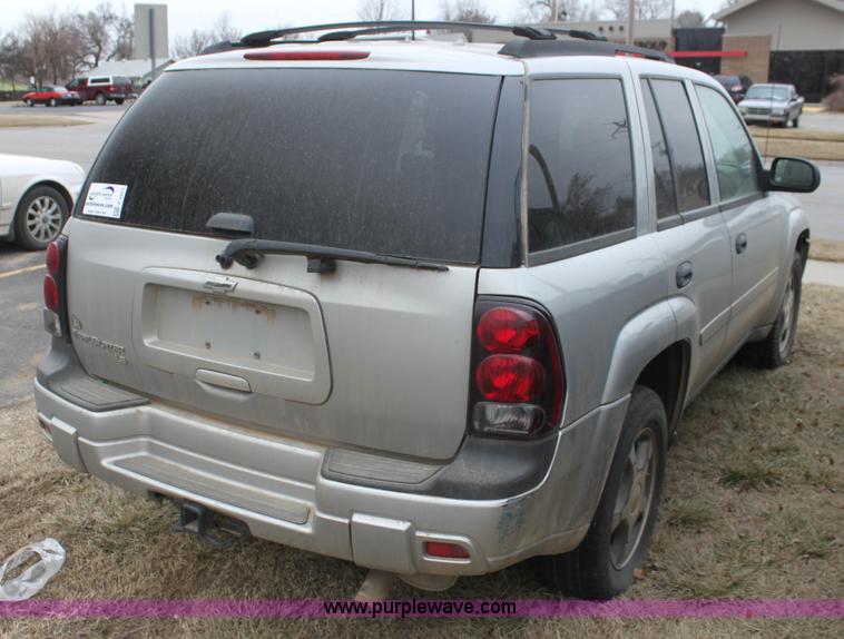 image for item F3453 2007 Chevrolet Trailblazer LS SUV