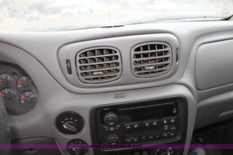 image for item F3453 2007 Chevrolet Trailblazer LS SUV