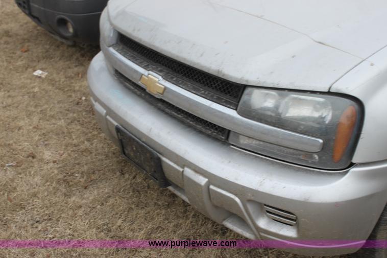 image for item F3453 2007 Chevrolet Trailblazer LS SUV
