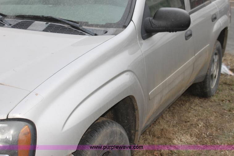 image for item F3453 2007 Chevrolet Trailblazer LS SUV