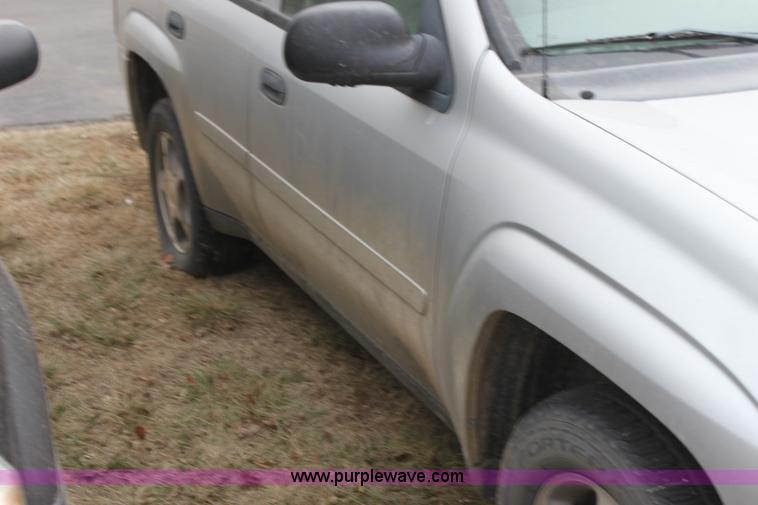 image for item F3453 2007 Chevrolet Trailblazer LS SUV