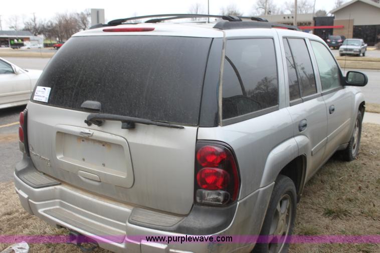 image for item F3453 2007 Chevrolet Trailblazer LS SUV