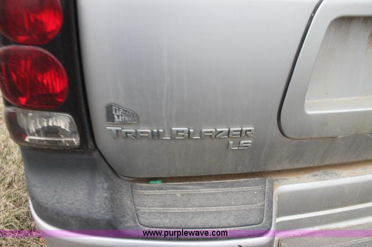 image for item F3453 2007 Chevrolet Trailblazer LS SUV