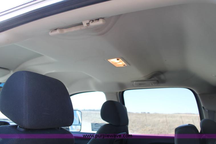 image for item H1671 2011 Chevrolet Silverado 2500HD LT Crew Cab pickup truck