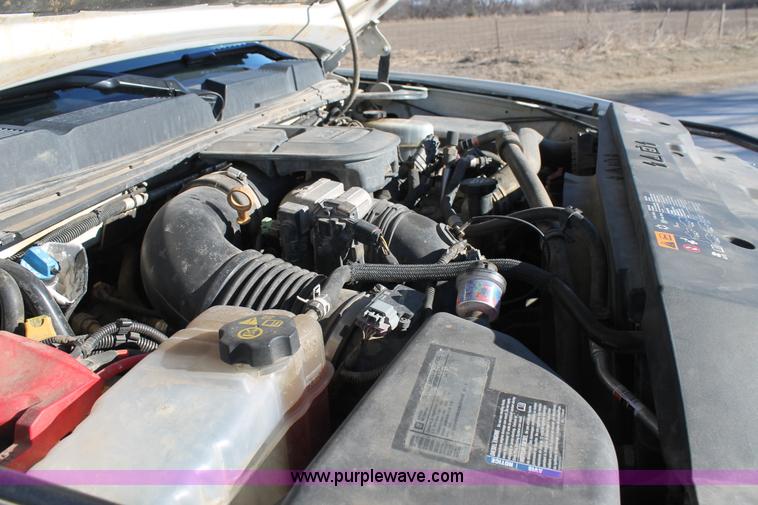 image for item H1671 2011 Chevrolet Silverado 2500HD LT Crew Cab pickup truck