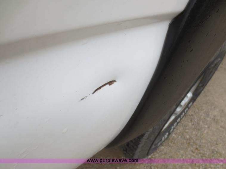 image for item I2127 2003 Chevrolet Silverado 2500HD Crew Cab pickup truck