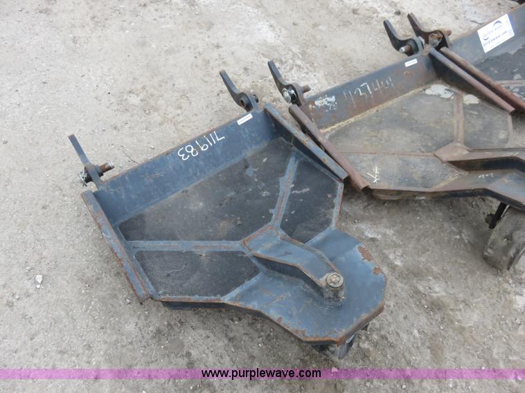 image for item I2412 (4) mini skid ride along platform