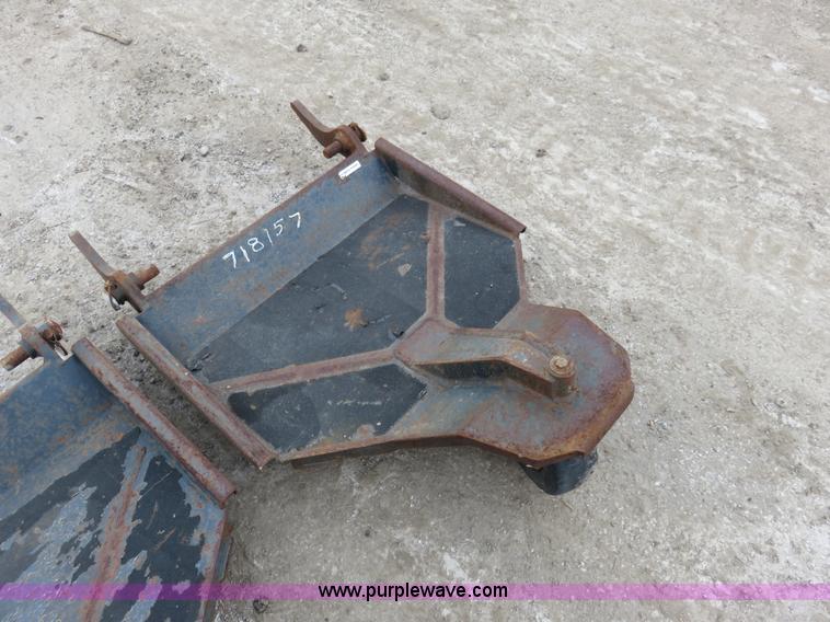 image for item I2412 (4) mini skid ride along platform