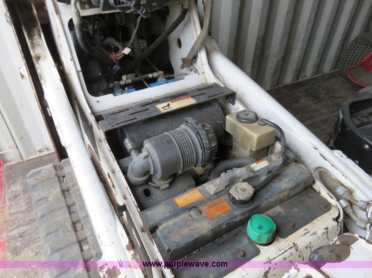 image for item I2413 Bobcat MT55 mini track loader