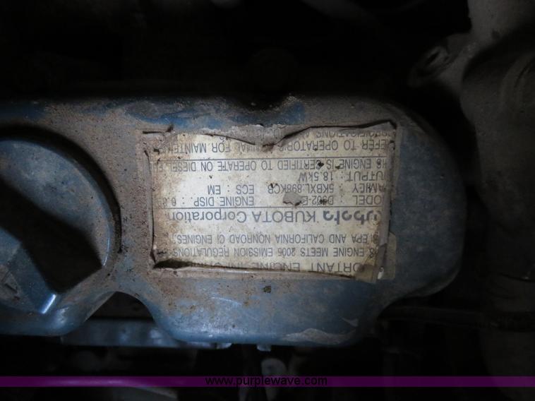 image for item I2413 Bobcat MT55 mini track loader