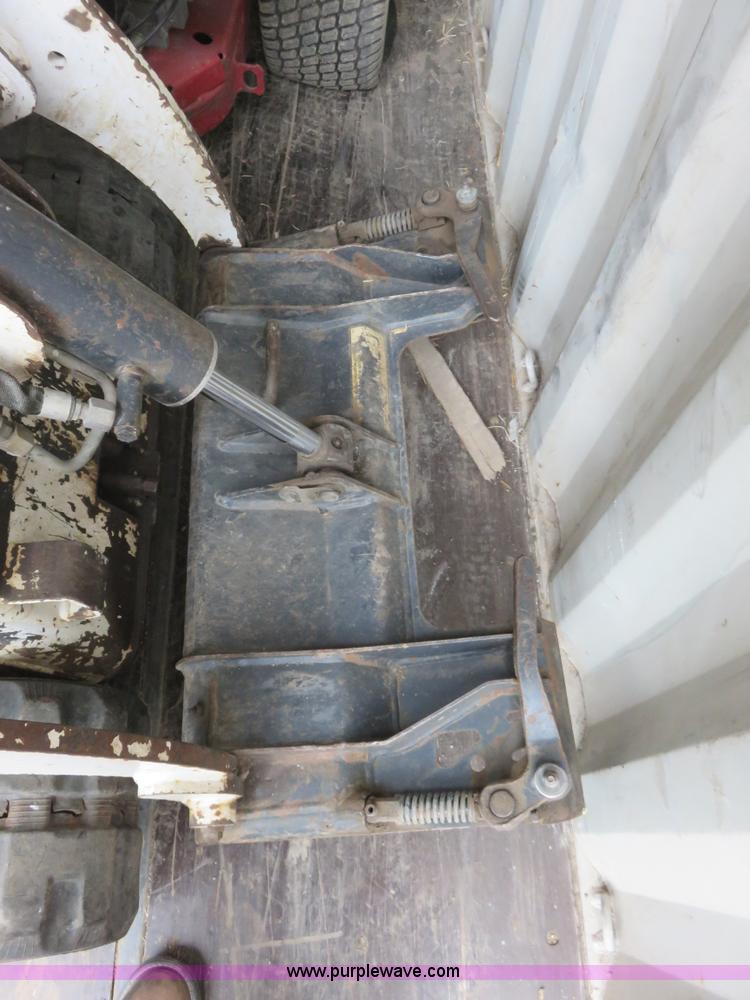 image for item I2413 Bobcat MT55 mini track loader