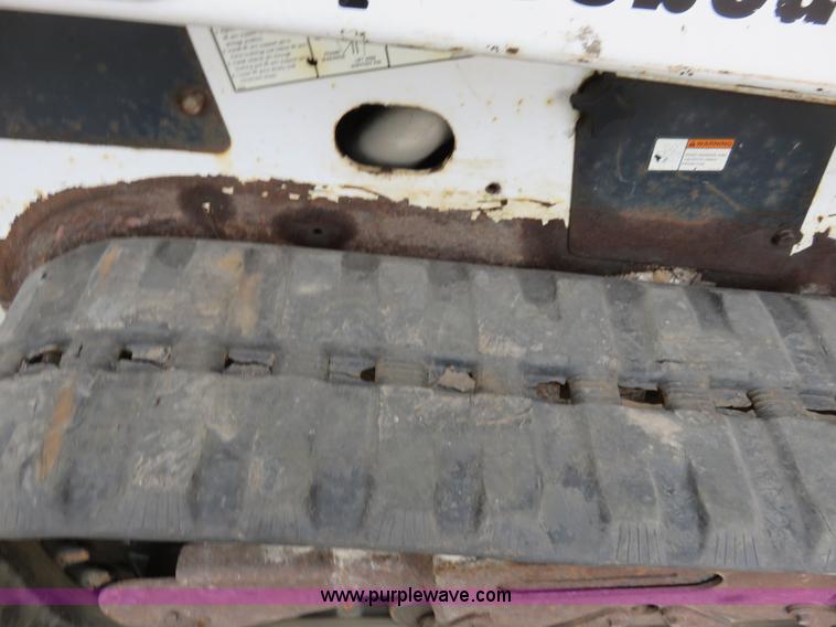 image for item I2413 Bobcat MT55 mini track loader
