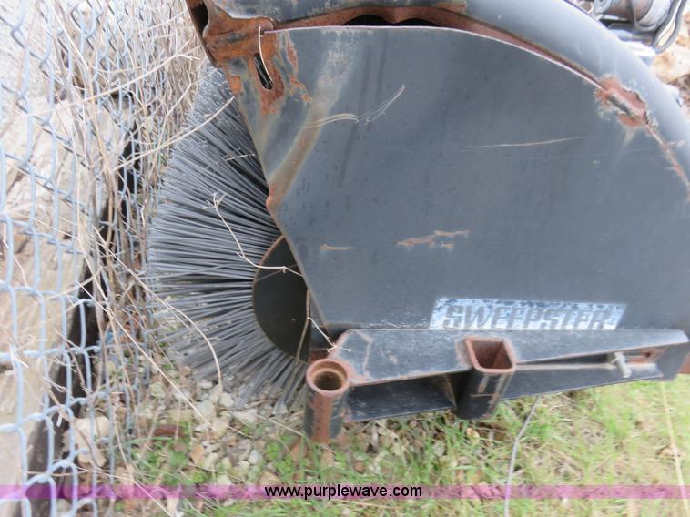 image for item I2414 Sweepster BD-60 broom