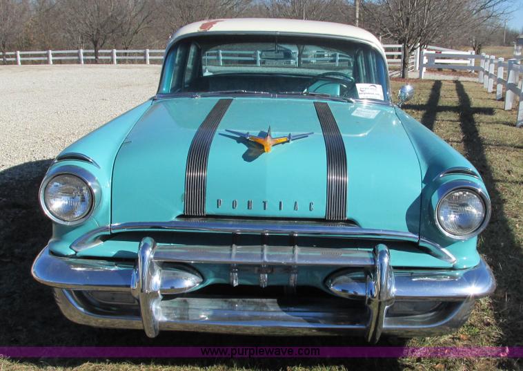 image for item I3126 1955 Pontiac Star Chief
