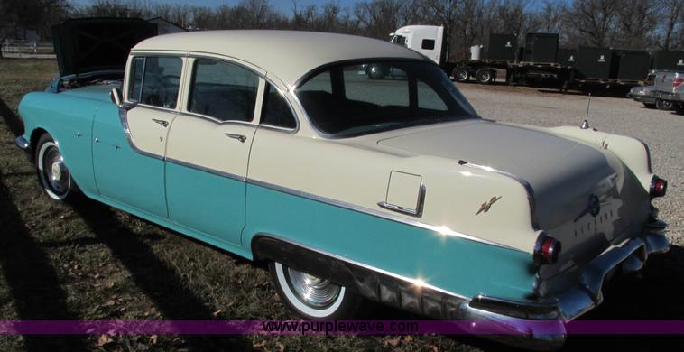 image for item I3126 1955 Pontiac Star Chief