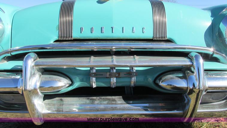image for item I3126 1955 Pontiac Star Chief
