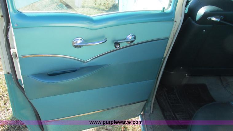 image for item I3126 1955 Pontiac Star Chief