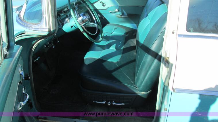 image for item I3126 1955 Pontiac Star Chief