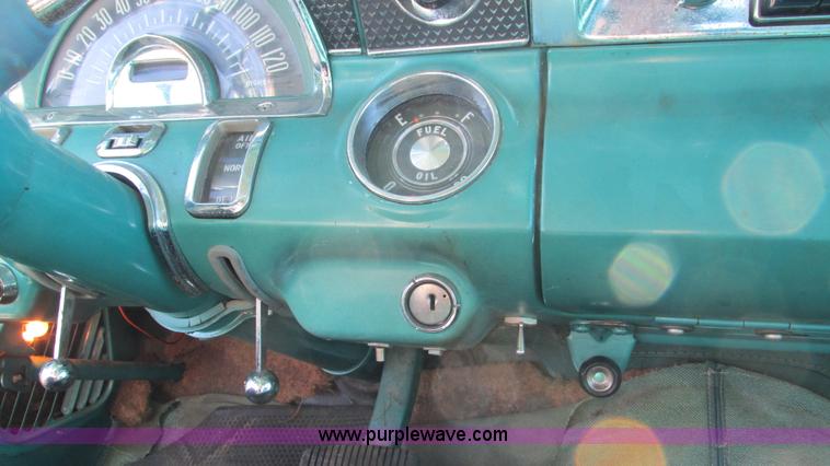 image for item I3126 1955 Pontiac Star Chief