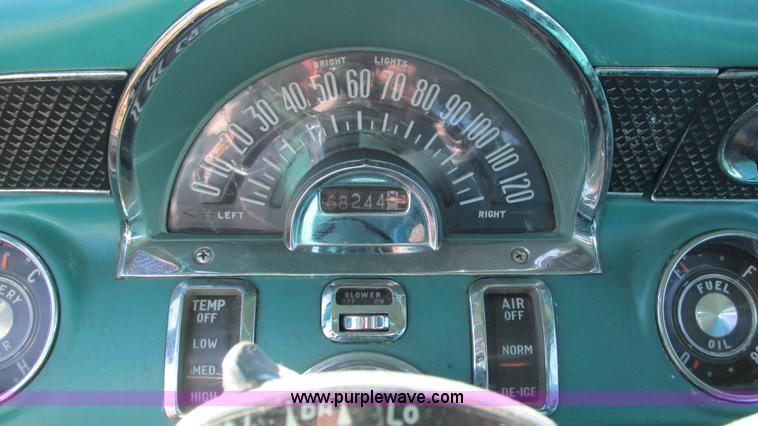 image for item I3126 1955 Pontiac Star Chief