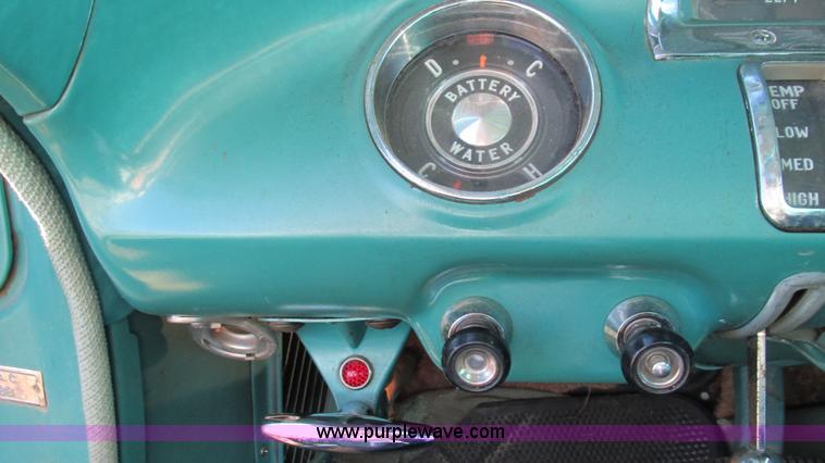 image for item I3126 1955 Pontiac Star Chief