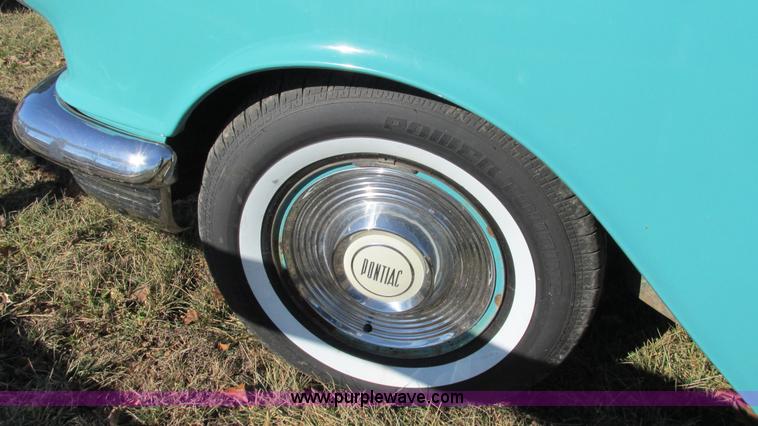 image for item I3126 1955 Pontiac Star Chief