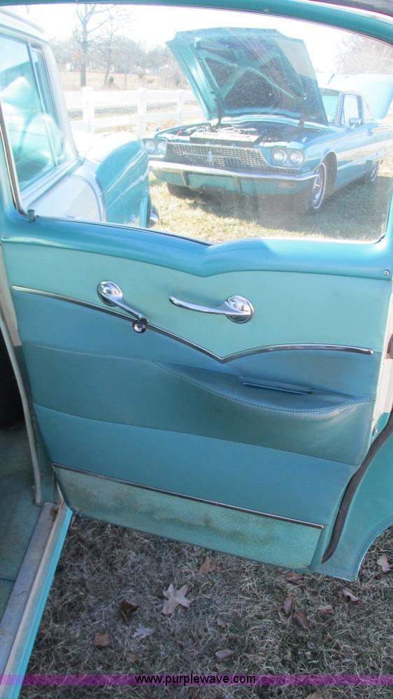 image for item I3126 1955 Pontiac Star Chief
