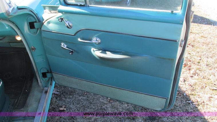 image for item I3126 1955 Pontiac Star Chief