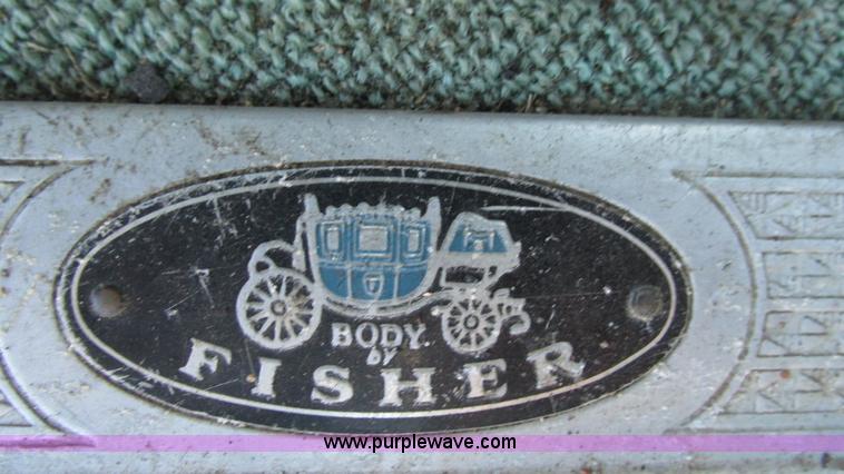 image for item I3126 1955 Pontiac Star Chief