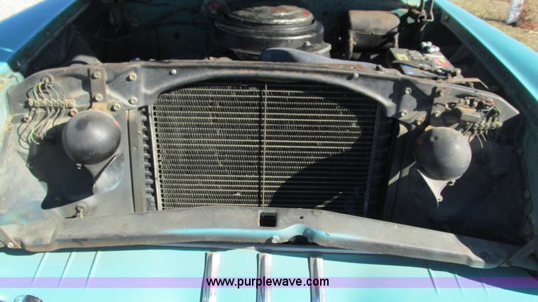 image for item I3126 1955 Pontiac Star Chief