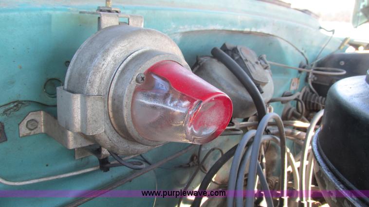 image for item I3126 1955 Pontiac Star Chief