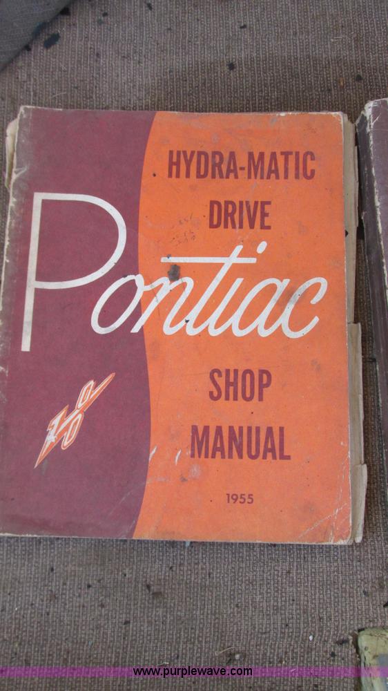 image for item I3126 1955 Pontiac Star Chief