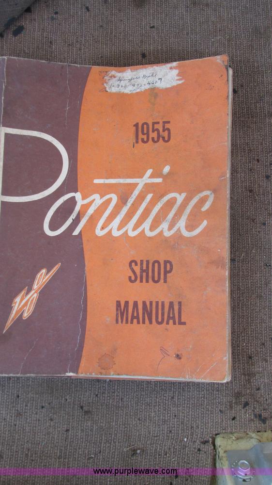 image for item I3126 1955 Pontiac Star Chief