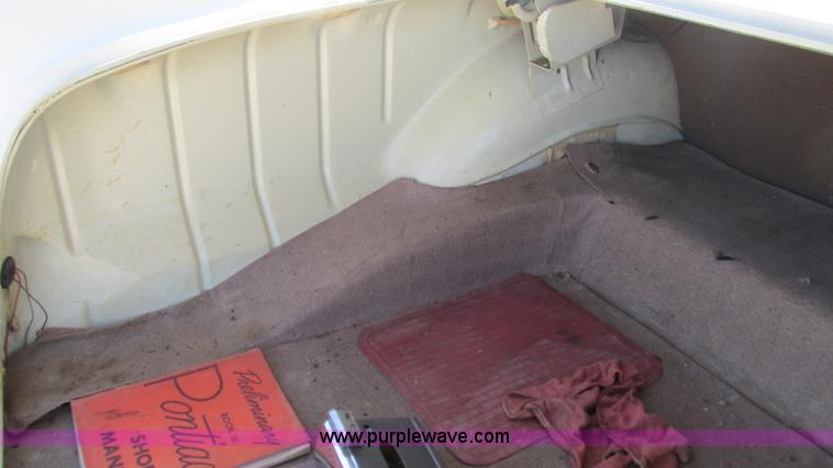 image for item I3126 1955 Pontiac Star Chief