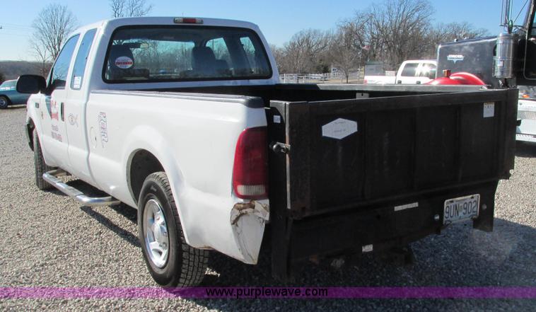 image for item I3127 2000 Ford F250 Super Duty pickup truck