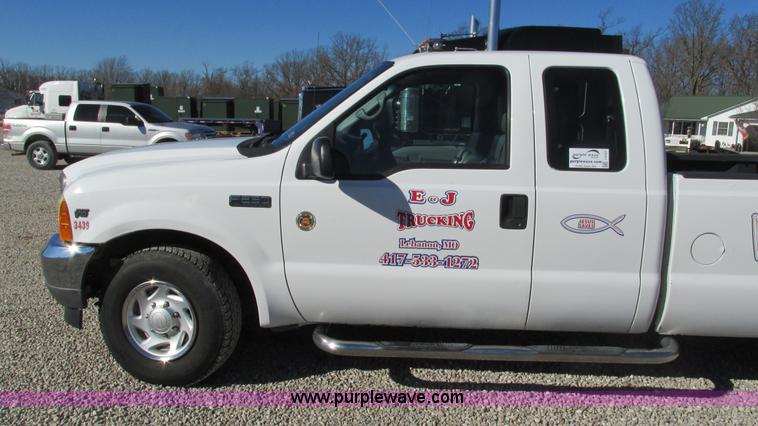 image for item I3127 2000 Ford F250 Super Duty pickup truck