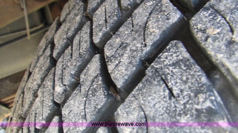 image for item I3127 2000 Ford F250 Super Duty pickup truck