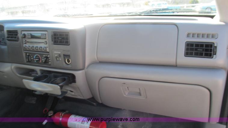 image for item I3127 2000 Ford F250 Super Duty pickup truck