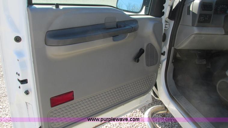 image for item I3127 2000 Ford F250 Super Duty pickup truck