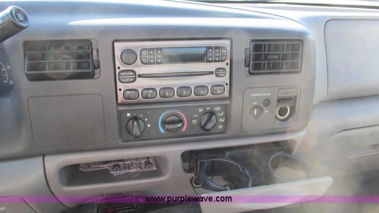 image for item I3127 2000 Ford F250 Super Duty pickup truck