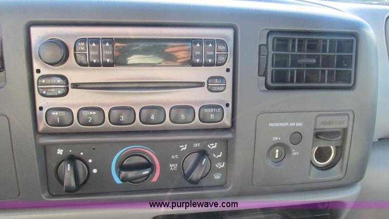 image for item I3127 2000 Ford F250 Super Duty pickup truck